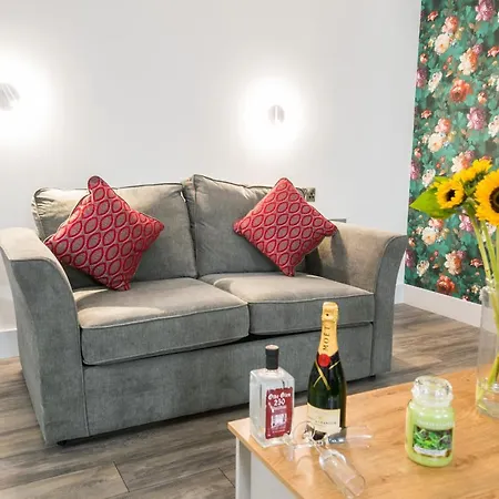 Clara's Cots לינה וארוחת בוקר קריגרט