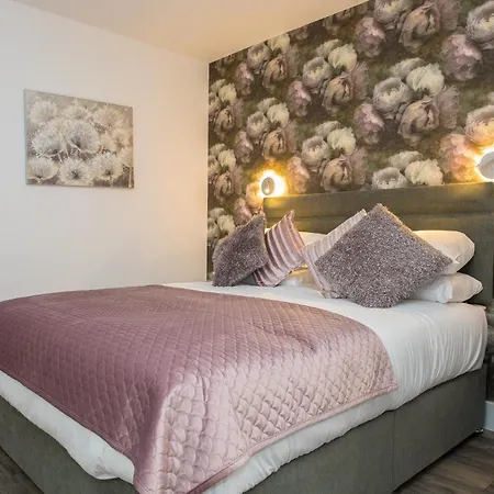 Clara's Cots 3* קריגרט