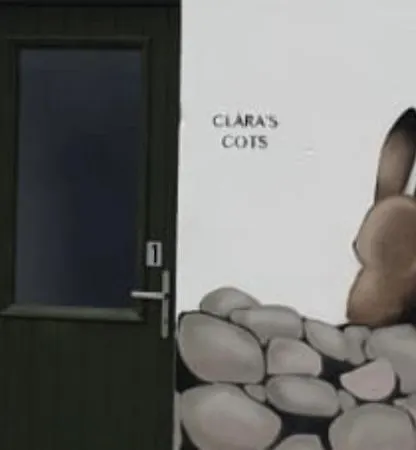 Clara's Cots לינה וארוחת בוקר קריגרט