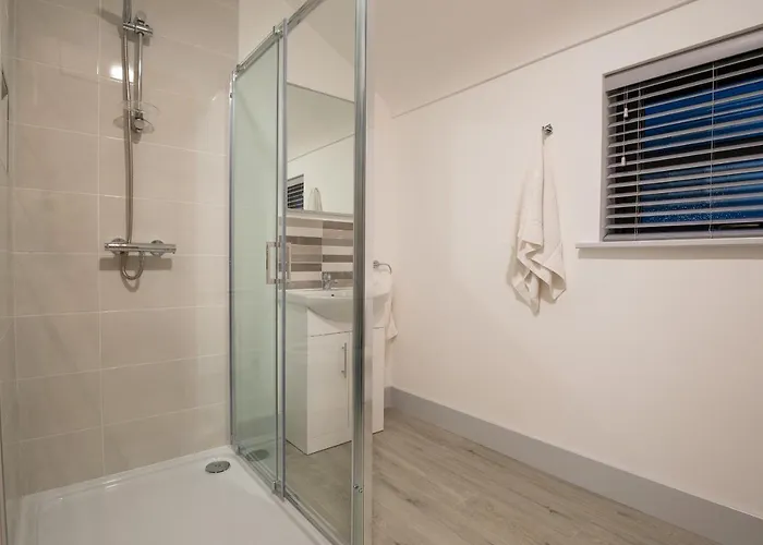 Clara's Cots Bed & Breakfast 3*