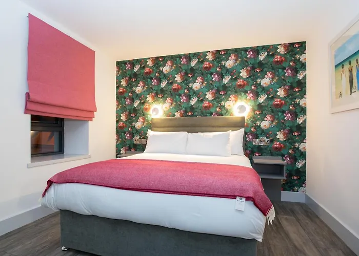 Clara's Cots Bed & Breakfast Carrigart