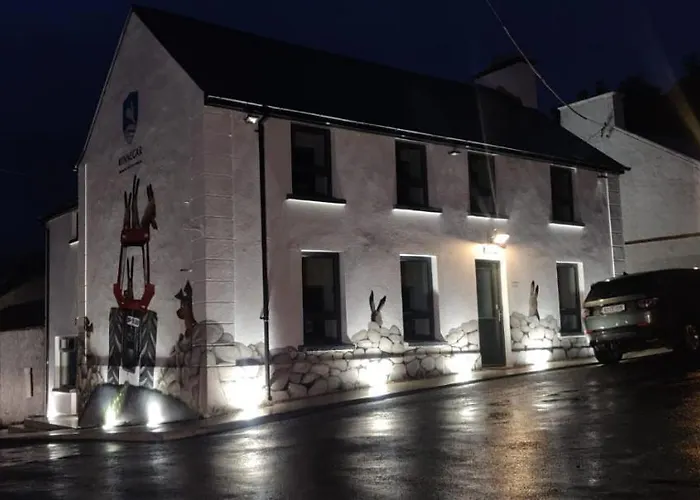 Clara's Cots Bed & Breakfast 3*